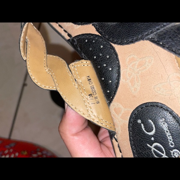 Comfortable cushion sandles! - Picture 3 of 3